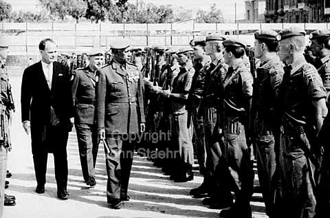 Dancon Unficyp parade på den grønne linie i Nicosia, Cypern.
Den indiske General K.S.Thimayya og vist nok Oberstløjtnant C.W.B.Christensen.
11/03/1965.
24x36, tiff, 300 dpi, size: 4 - 7 MB.
Printsize: 25 cm. sa65160406.jpg