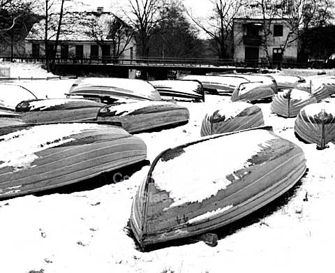 Både i sne på Nybrovej vwd Mølleåen.
21-02-64.
6x6, tiff, 300 dpi, size: 4 - 7 MB.
Printsize: 25 cm.
c6441503.jpg