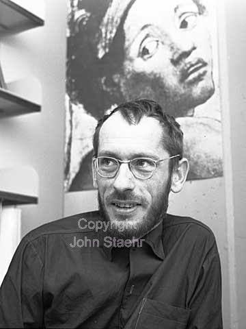 Arkitekt Vedel Petersen.
30/11/1964
6x6, tiff, 300 dpi, size: 4 - 7 MB.
Printsize: 25 cm ae6444405.jpg