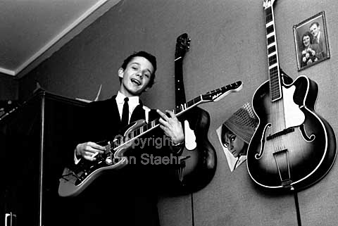 Lille Per fra filmene Far til fire, Ole Neumann.
09/10/1964.
6x6, tiff, 300 dpi, size: 4 - 7 MB.
Printsize: 25 cm sa64374604.jpg