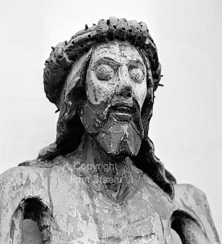 Middelalder Kristusfigur på Nationalmuseet.
13-08-64.
6x6, tiff, 300 dpi, size: 19 - 23 MB.
Printsize: 25 cm p6440704.jpg