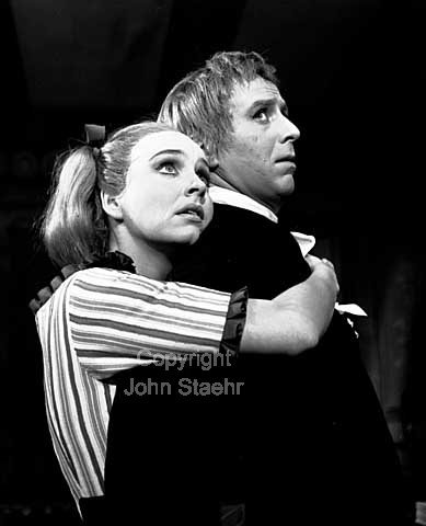 Birgitte Price som Lisbeth og Henning Moritzen som Holbergs Erasmus Montanus på Det Kongelige Teater. Instruktion John Price.
25/11/1964
6x6, tiff, 300 dpi, size: 4 - 7 MB.
Printsize: 25 cm ae6442706.jpg