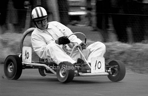 Sven Engstrøm. Københavns Gokartbane på Kløvermarken på Amager indvies.
06/09/1964
24x36, tiff, 300 dpi, size: 19 - 23 MB.
Printsize: 25 cm sa64401101.jpg