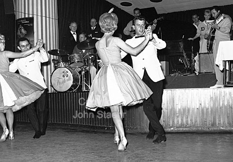 Bossa Nova dans demonstration på Plænen i Tivoli.
12-08-63.
6x6, jpeg, 300 dpi, size: 1 - 2 MB.
Printsize: 25 cm. i6344904.jpg