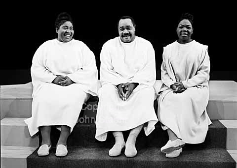Marion Williams, Brother Joe May and Ann Bolden. The Black Nativity show in Falkoner Centret in Copenhagen, Denmark.
02/12/1964
6x6, tiff, 300 dpi, size: 4 - 7 MB.
Printsize: 25 cm oe6441101.jpg