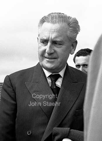 Editor of The Times of London, general of the British Broadcasting Corporation (BBC) from 1944 to 1952, Sir William Haley in Copenhagen airport.
15-05-64.
6x6, tiff, 300 dpi, size: 4 - 7 MB.
Printsize: 25 cm. k6441101.jpg