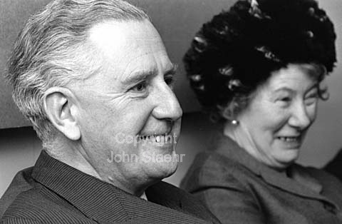 Editor of The Times of London, general of the British Broadcasting Corporation (BBC) from 1944 to 1952, Sir William Haley in Copenhagen airport.
15-05-64.
24x36, tiff, 300 dpi, size: 4 - 7 MB.
Printsize: 25 cm.
sa64251308.jpg