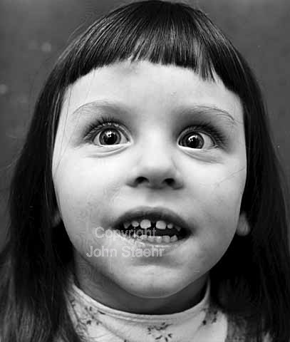 Pia, girl 2 year old.
14/12/1964
6x6, tiff, 300 dpi, size: 4 - 7 MB.
Printsize: 25 cm sa64521302.jpg