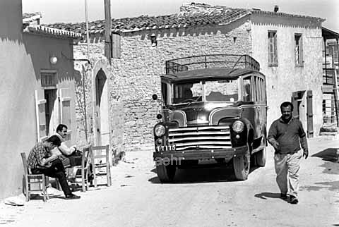 People and animals in the Turkish village Louroujina in Cyprus.
08/03/1965.
24x36, tiff, 300 dpi, size: 14 - 24 MB.
Printsize: 25 cm.
sa65130708.jpg