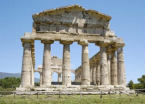 Paestum, Italy. Temple of Athena - also called Ceres temple 500 B.C..
25-05-04.
Digital, jpeg, 300 dpi, size: 4 - 7 MB.
Printsize: 25 cm. sa04080011.jpg