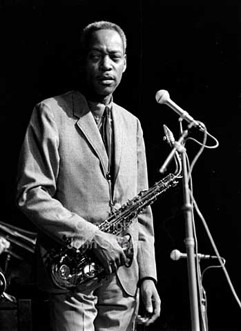 Sonny Stitt. In Memorian of Charlie Parker. Copenhagen Jazz Festival 1964.
06/10/64.
24x36, tiff, 300 dpi, size: 4 - 7 MB.
Printsize: 25 cm sa64460603.jpg